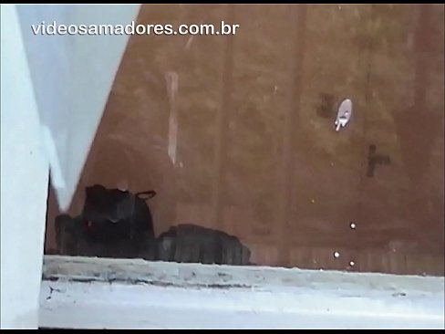 ❤️ Indoda ene-Horny ibukele intombi yayo kunye nomnye umfana, irekhoda ividiyo ye-fuck ngaphandle kokuphazamisa isibini Isondo kuthi  ❌️